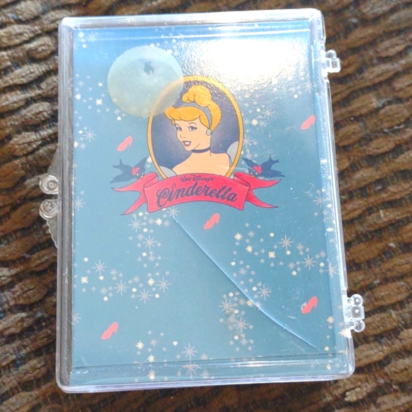 Collectables Cinderella card set - Picture 1 of 5
